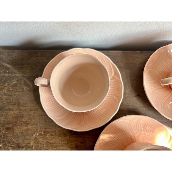 Vintage Mikasa Spring Amaryllis Teacups and Saucers, set of 12 | Peachy Tea Set - Picture 3 of 7